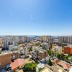 Bright & Comfy 2br By The Adriatic