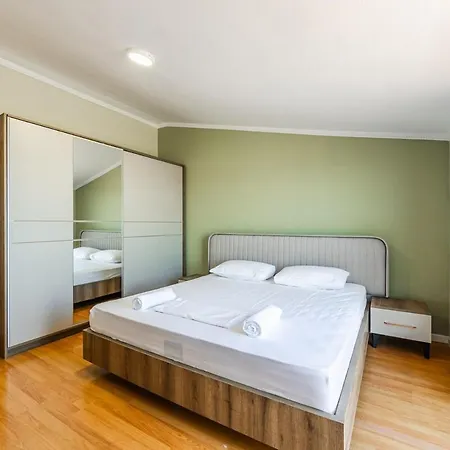 Bright & Comfy 2br By The Adriatic * Durres