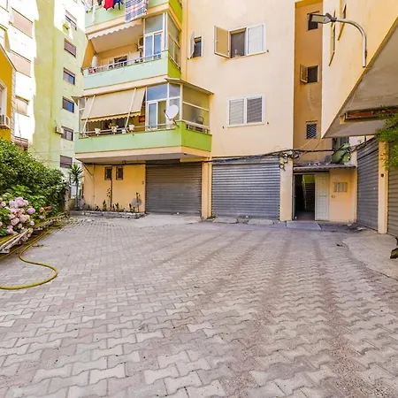 Bright & Comfy 2br By The Adriatic Apartment