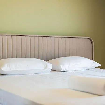 Bright & Comfy 2br By The Adriatic Apartment *