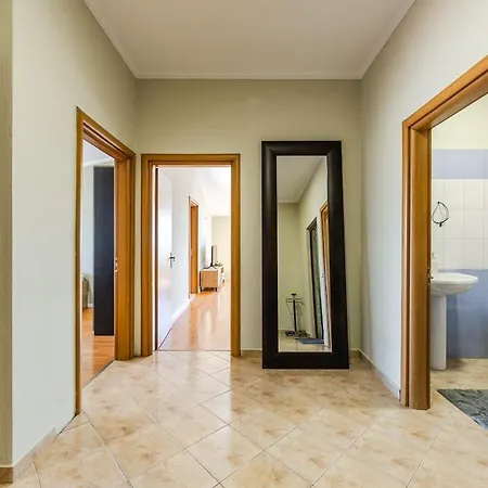 Bright & Comfy 2br By The Adriatic Durres