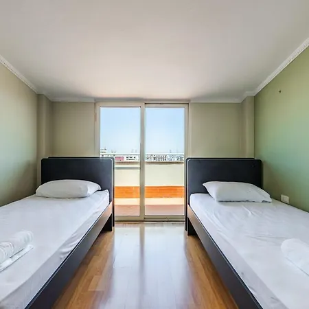 Apartment Bright & Comfy 2br By The Adriatic *